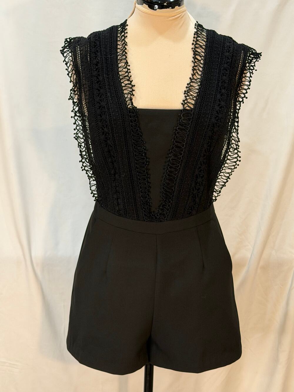 Greylin Black Lace Crochet Bodice Romper Size 8 Deep V Fringe Trim Night Out
